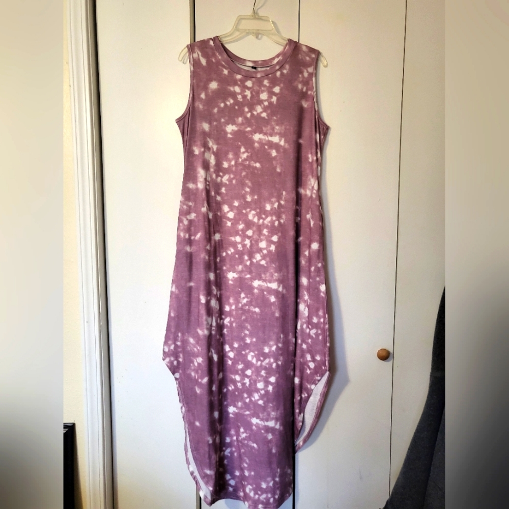 Pink and White Tie-Dye Sleeveless Maxi Dress